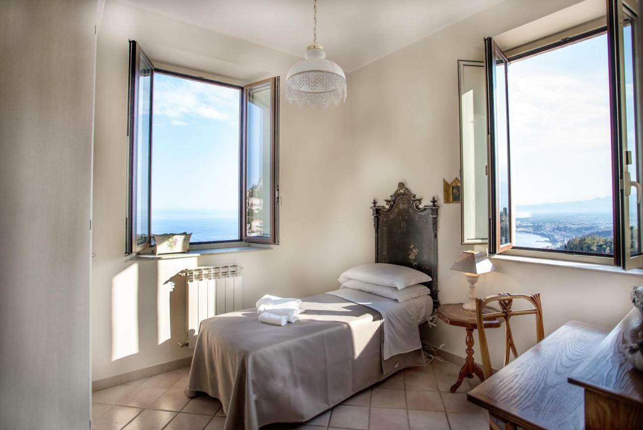 Skyline Appartament Taormina Exterior photo